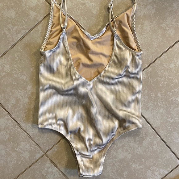 RHYTHM ONE PIECE SWIMSUIT - Picture 6 of 6